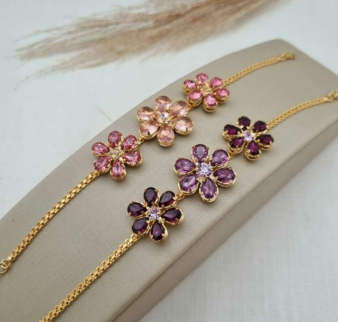 Pulseira Flores em Banho dourado Pu 047