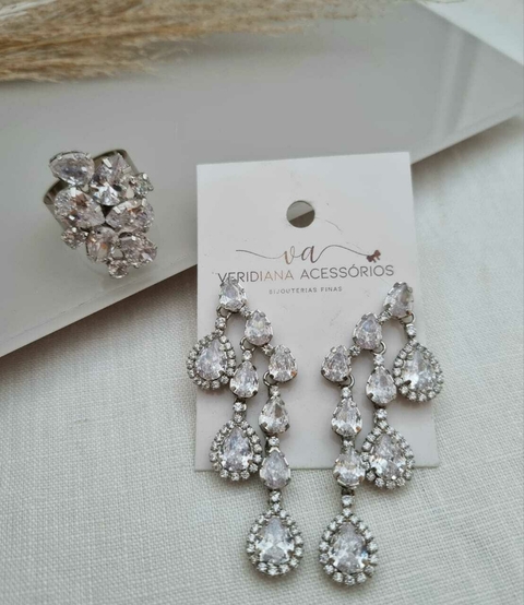 Conjunto de Brincos e Anel em Banho Prata Cj 461