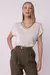 Blusa ampla com colar