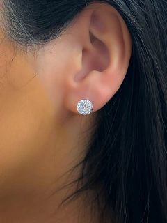 Brinco redondo fixo pedras brilhantes 8mm prata 925.