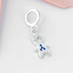 Berloque menino filho pedras azuis prata 925. - comprar online