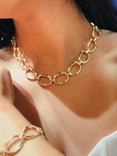 Colar elos largos lisos folheado a ouro. - comprar online