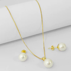 Conjunto de pérolas shell 10mm folheado a ouro. - comprar online