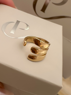 Piercing fake aro triplo vazado folheado a ouro. - comprar online