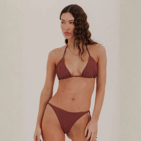 Art. 26000 - Andressa - Triangulo drapeado c/less p/atar c/frunce - comprar online