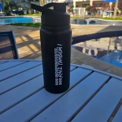 Squeeze em alumínio 600ml "Sou Independente" Preta