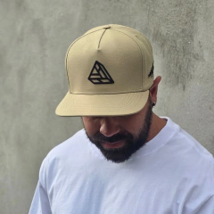 Boné ETT Clássico Bege logo preto - comprar online