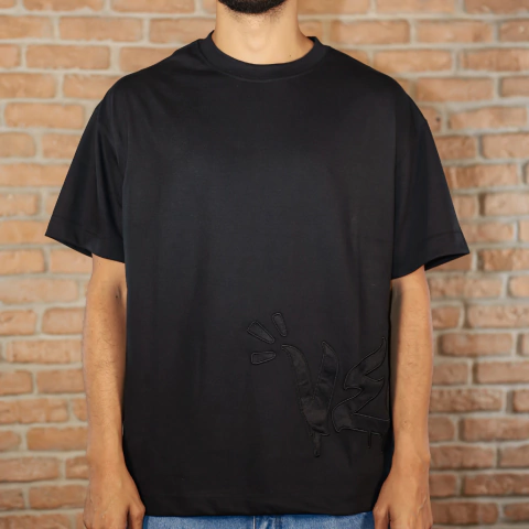 Camiseta Oversized Preta Bordado - comprar online