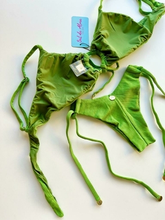 CONJUNTO VICKY VERDE CANELADO - loja online