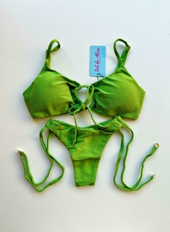 Imagem do CONJUNTO VICKY VERDE CANELADO