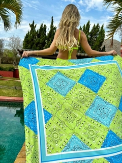 PAREÔ BANDANA VERDE COM AZUL - comprar online