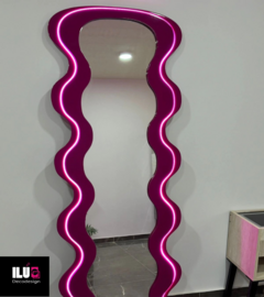 Espejo curvy marco laqueado 1.80 x 0.60con luz led - comprar online