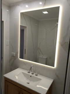 Espejo con luz led 2 touch y desempañador - tienda online
