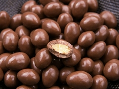 Almendras con chocolate 100gr