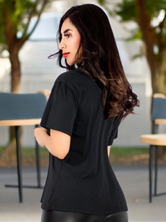 Playera Oversize de Mujer con Detalle en Textura