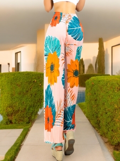 Imagen de Pantalones de pierna ancha stretch con estampado y diseño plisado