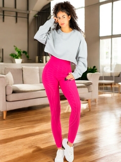 LEGGING DE MUJERS TEXTURIZADO ESTILO PUSH UP en internet