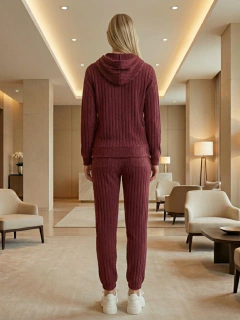 Conjunto de dos piezas para mujer, Jogger con Sudadera y Pants Acanalados. Conjunto de pants de mujer. - comprar en línea