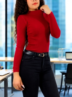 Suéter Casual de Mujer Cuello Alto – Elegancia Atemporal - comprar en línea