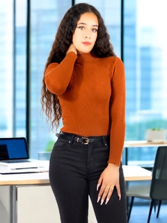 Suéter Casual de Mujer Cuello Alto – Elegancia Atemporal en internet