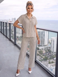 Conjunto Palazzo Acanalado de Dos Piezas con Camisa de Manga Corta y Pantalón Recto de Corte Suelto - comprar en línea