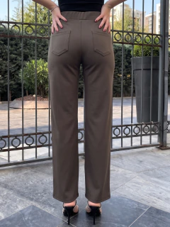 Pantalón de Vestir para Mujer, Tiro Alto con Botones Decorativos, Elegante y Moderno