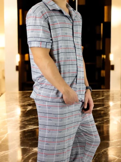 Imagen de Pijama de Hombre de 2 Piezas en conjunto de Pantalón y Camisa