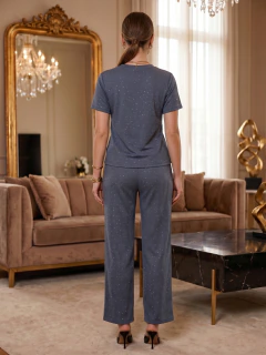Imagen de Conjunto Mujer Texturizado con Brillos | Set de Blusa y Pantalón Recto