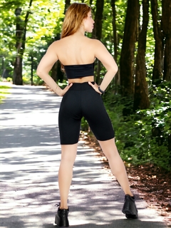 SHORT DEPORTIVO DE MUJER STRETCH CON BOLSAS LATERALES - MALABIS