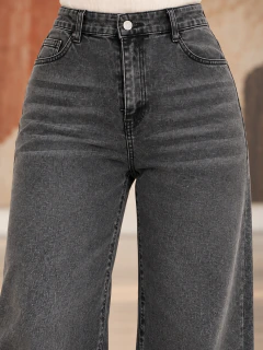 Pantalón para Mujer de Cintura Alta, Pierna Ancha y Efecto Deslavado, Estilo Urbano Moderno en internet