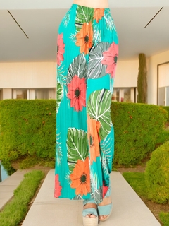 Imagen de Pantalones de pierna ancha stretch con estampado y diseño plisado