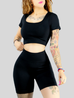 CONJUNTO DEPORTIVO DE MUJER DE SHORT Y BLUSA STRETCH PUSH UP