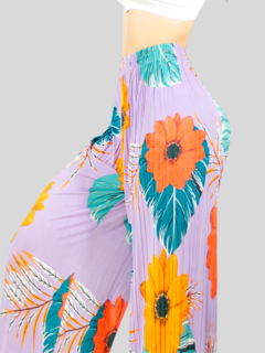 Pantalones de pierna ancha stretch con estampado y diseño plisado en internet