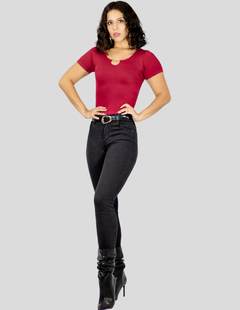Playera de Mujer con Detalle Metálicos