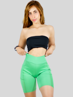 SHORT DEPORTIVO DE MUJER STRETCH CON BOLSAS LATERALES - comprar en línea