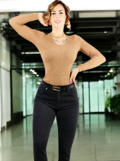 Sueter Cuello V De Mujer Sueteres De Punto Dama Sweaters en internet