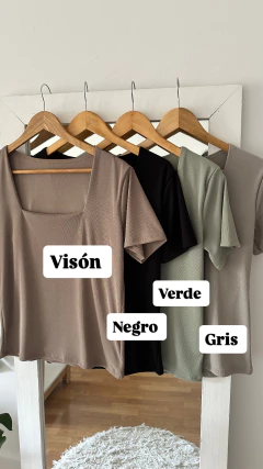 Remera Escote Cuadrado - tienda online