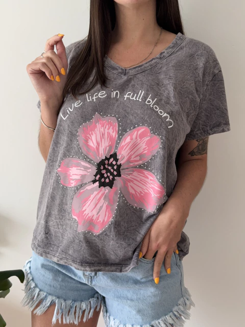 Remera Nevada Flower Pink - comprar online