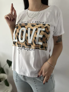 Remera Dream Love - tienda online