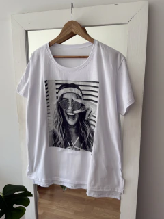 Remera Oversize Girl 80