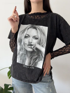 Remera Nevada Life Joke