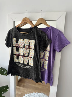 Remera Color Batik Love en internet