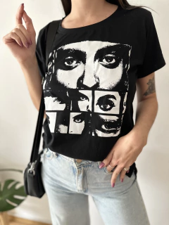 Remera Eyes - Karma Mayorista