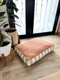 Imagen de Cama Capri Arena