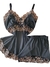 BABY DOLL LUXO COM BORDADO E ABERTURA NAS COSTAS