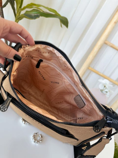 Cartera Kayle en internet