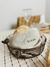Cesta aramada redonda passarinho - OLIVE HOME Curadoria