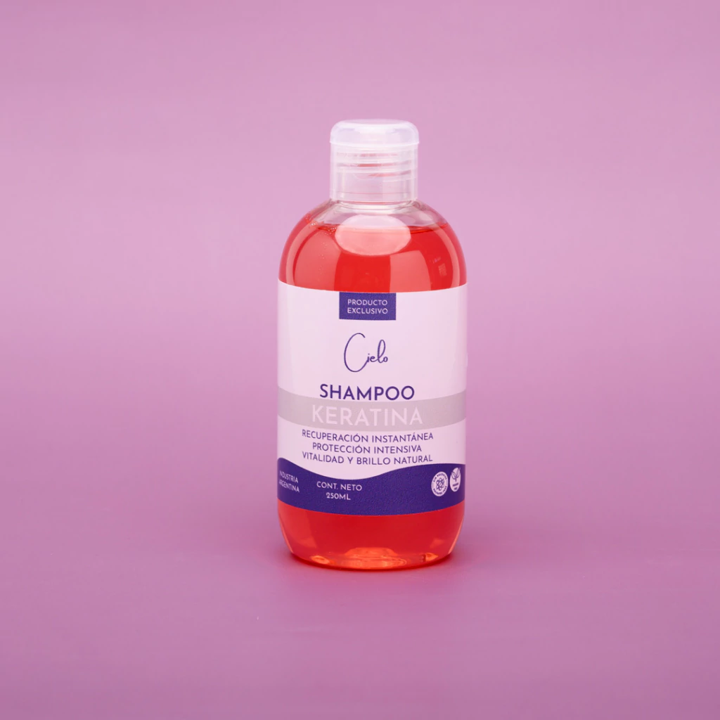 Shampoo de Keratina – Reconstrucción y densidad en cada lavado