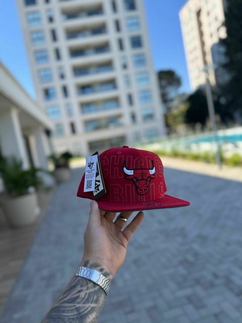 GORRA CERRADA BULLS PREMIUM