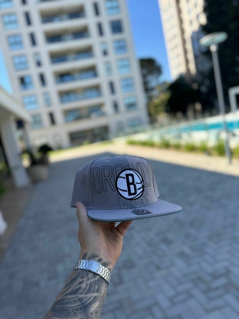 GORRA CERRADA NETS PREMIUM